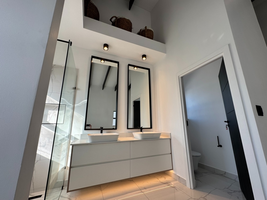 3 Bedroom Property for Sale in Sandown Western Cape